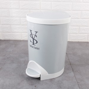 Nordic slow drop plastic sanitary bucket